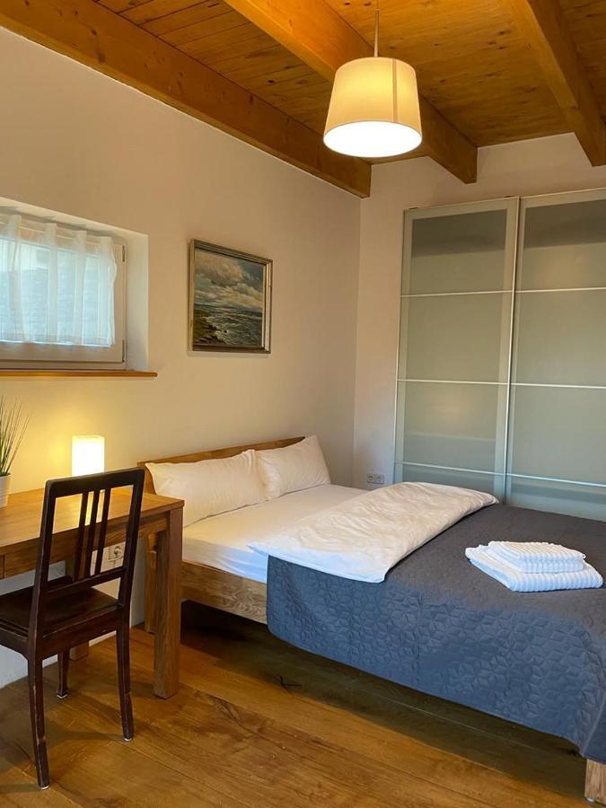Ferienwohnung im Stadtzentrum von Bernau - Komfortable Wohnung mit 2 Zimmern, Bad, Spülmaschine, Waschmaschine, komplette Küche, WLAN, Terrasse, ruhige Lage Bernau bei Berlin Exterior foto