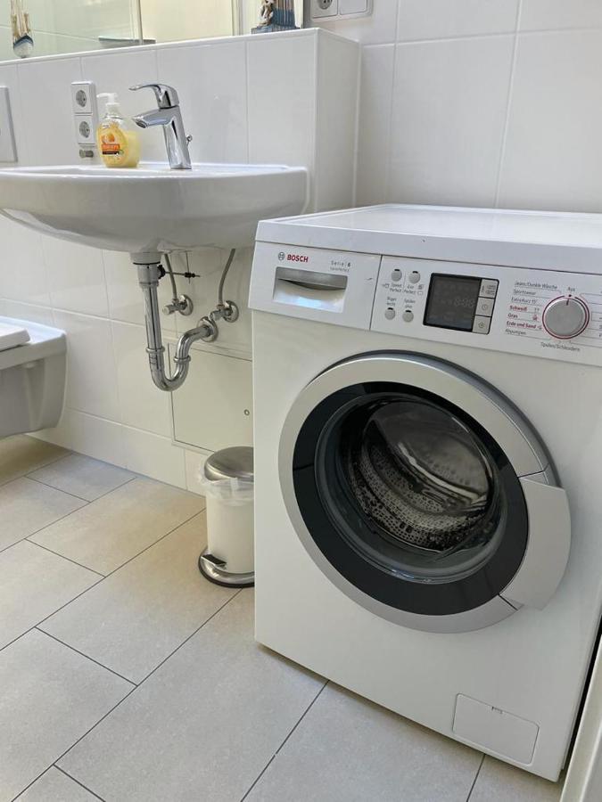 Ferienwohnung im Stadtzentrum von Bernau - Komfortable Wohnung mit 2 Zimmern, Bad, Spülmaschine, Waschmaschine, komplette Küche, WLAN, Terrasse, ruhige Lage Bernau bei Berlin Exterior foto
